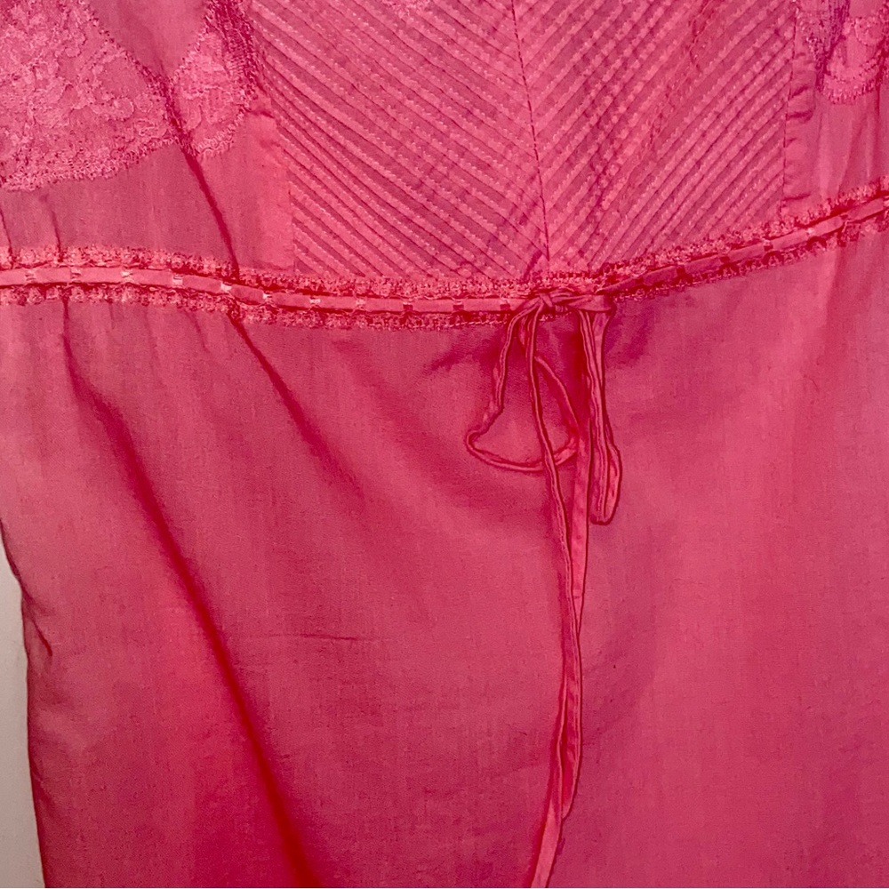 Express Pink Tank - Picture 4 of 9